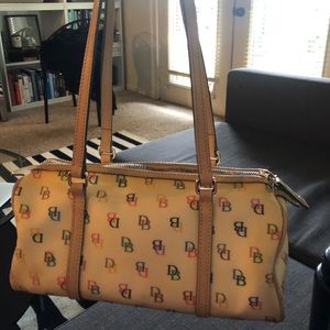 Dooney & Bourke purse